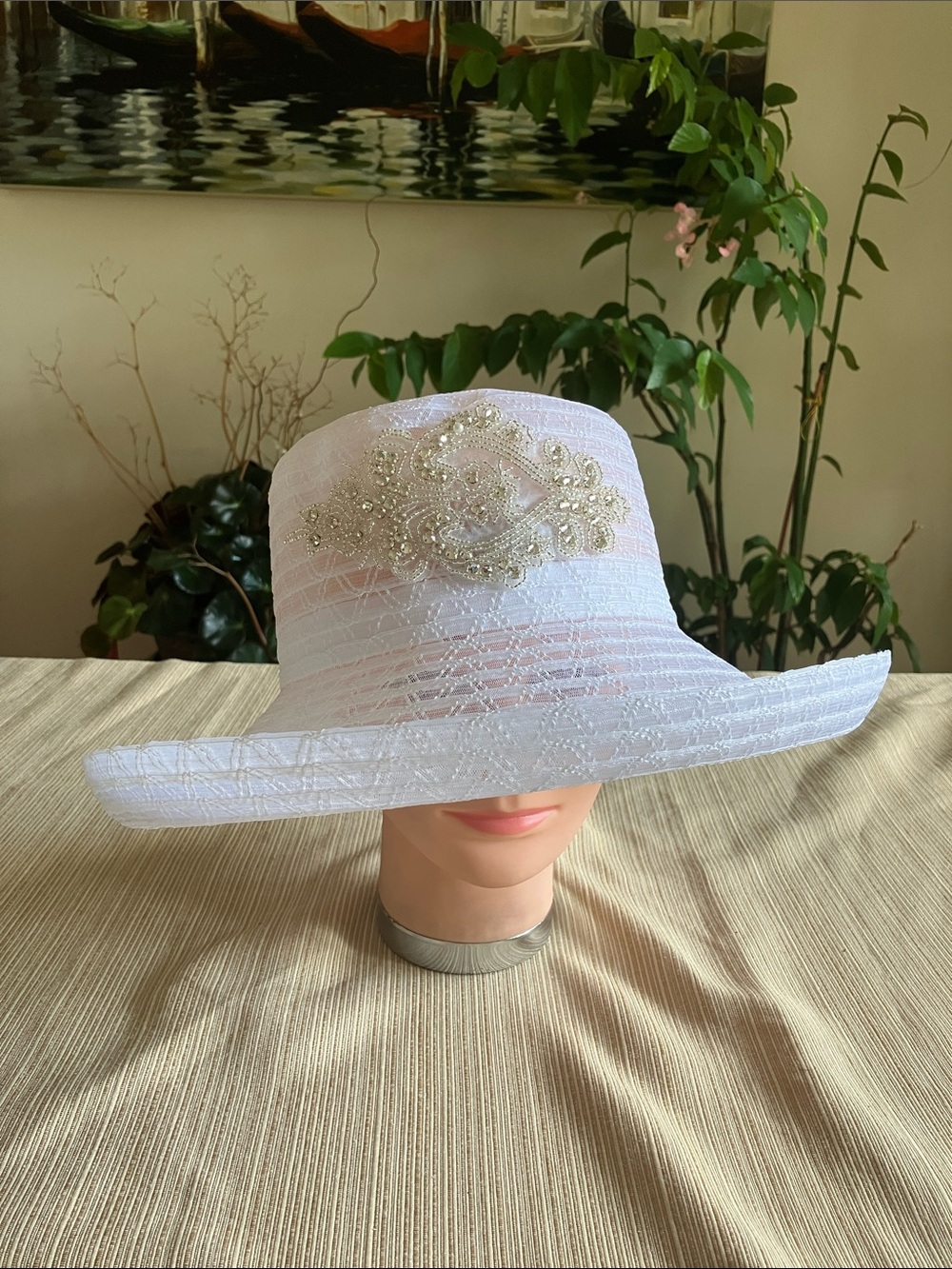 White Embellished Women’s Dress Hat - Elegant Sun Hat
